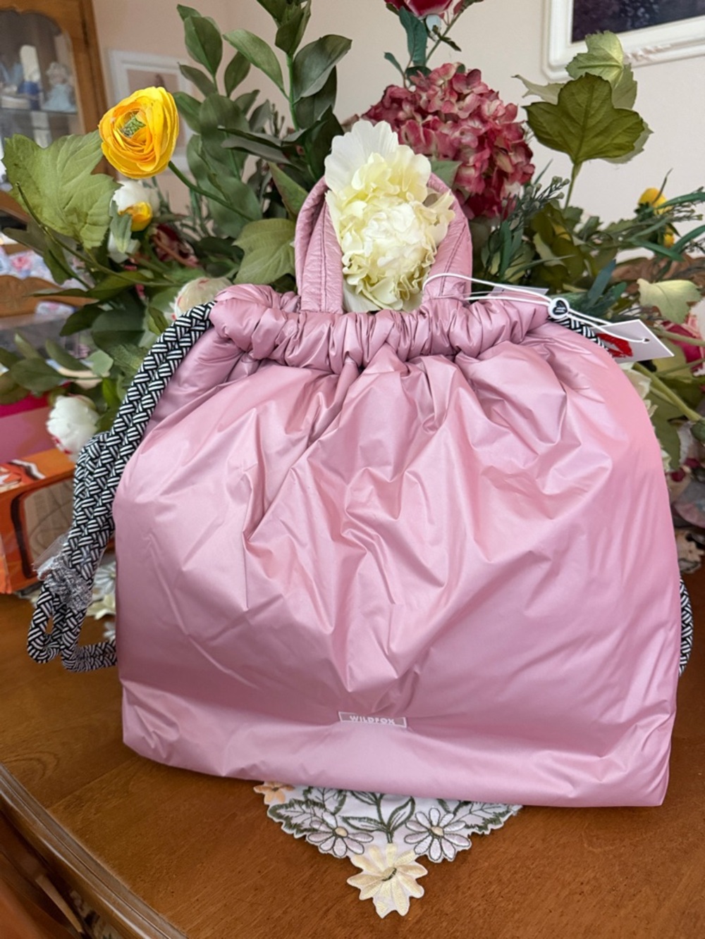 🎀 Wildfox Rose Clair Light  Pink Drawstring Tote Backpack 🎀 NWT 🎀 - Picture 5 of 16
